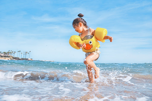 Çocuklu aileler için tatil önerileri! Çocuklarla rahat edilebilecek tatil rotaları! Çocukla tatil için püf noktaları