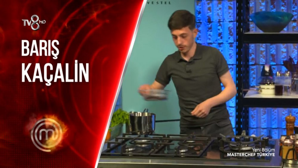 Masterchef'te jüri üyeleri gülme krizi geçirdi!