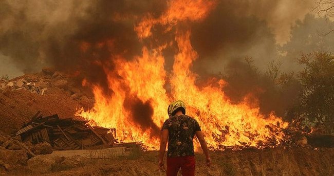 Yangın söndürme helikopteri tankı kaç ton su alır? Yangın söndürme uçakları kaç ton su alır?