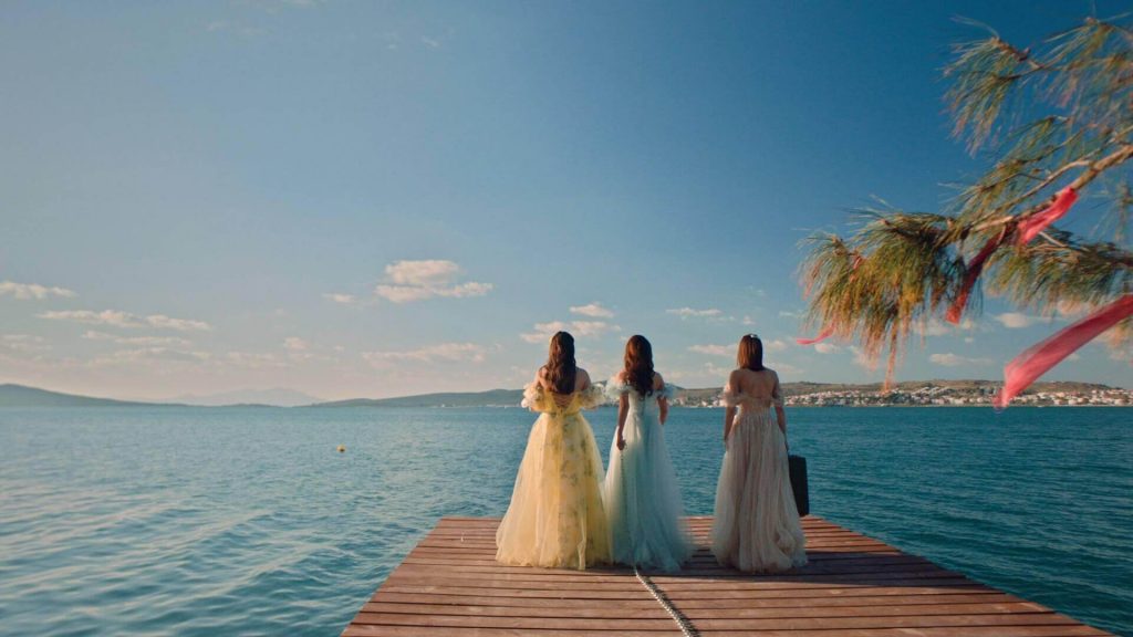 Üç Kız Kardeş nerede çekiliyor? Üç kız kardeşin çekildiği ev nerede? Üç Kız Kardeş'teki ev nerede?
