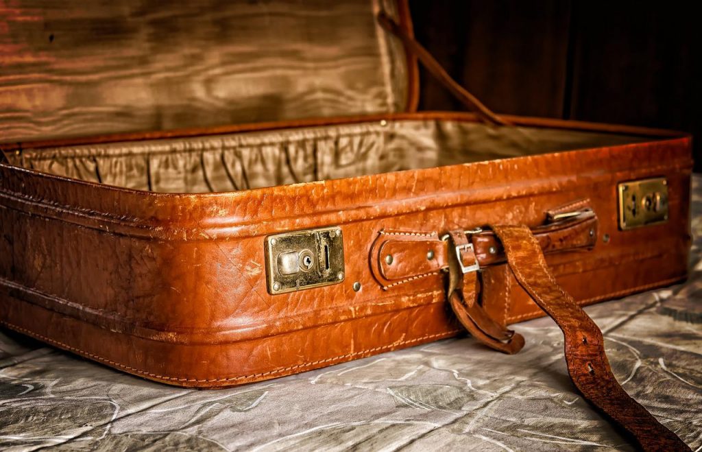 Yaz Tatilinde Bavulunuzda Fazlalık Eşya Olmasın! Tatil Bavulu Nasıl Hazırlanır? Püf noktaları ile...